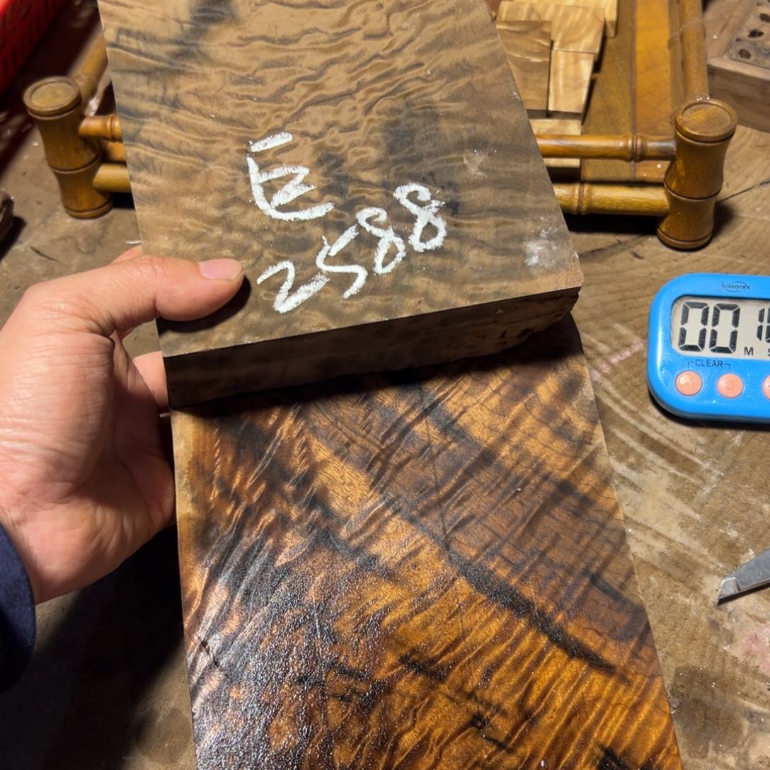 巨***熊金丝楠金丝楠木原材料2588