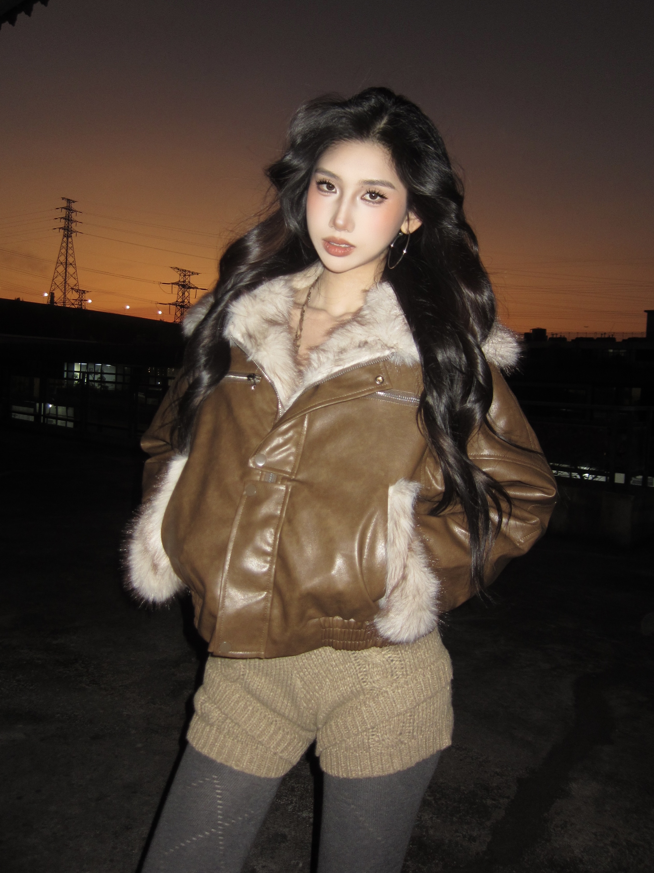 6NE 美式复古毛领PU皮衣棉服外套女2025新款冬季保暖短款棉衣加厚