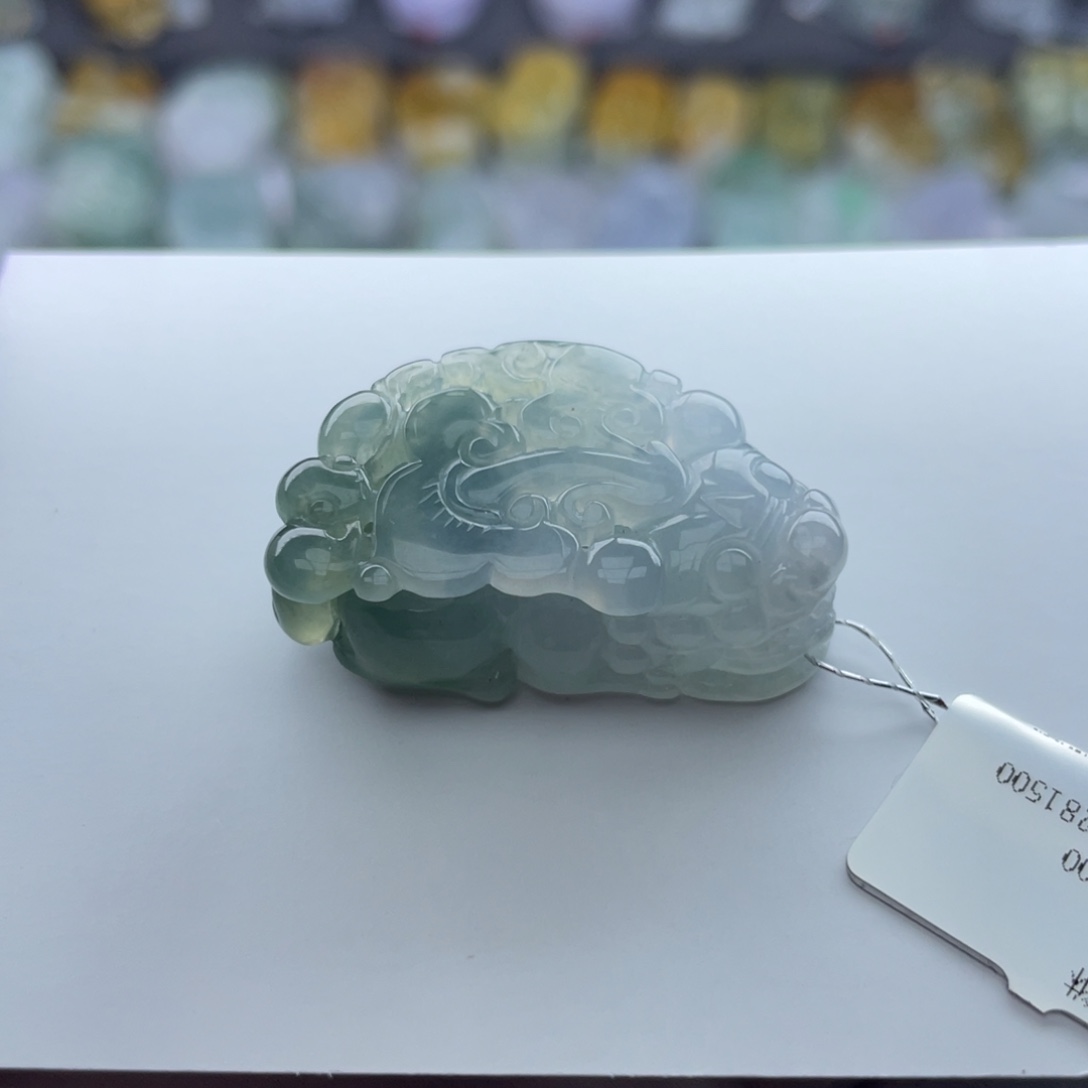 翡翠颈饰未镶嵌貔貅