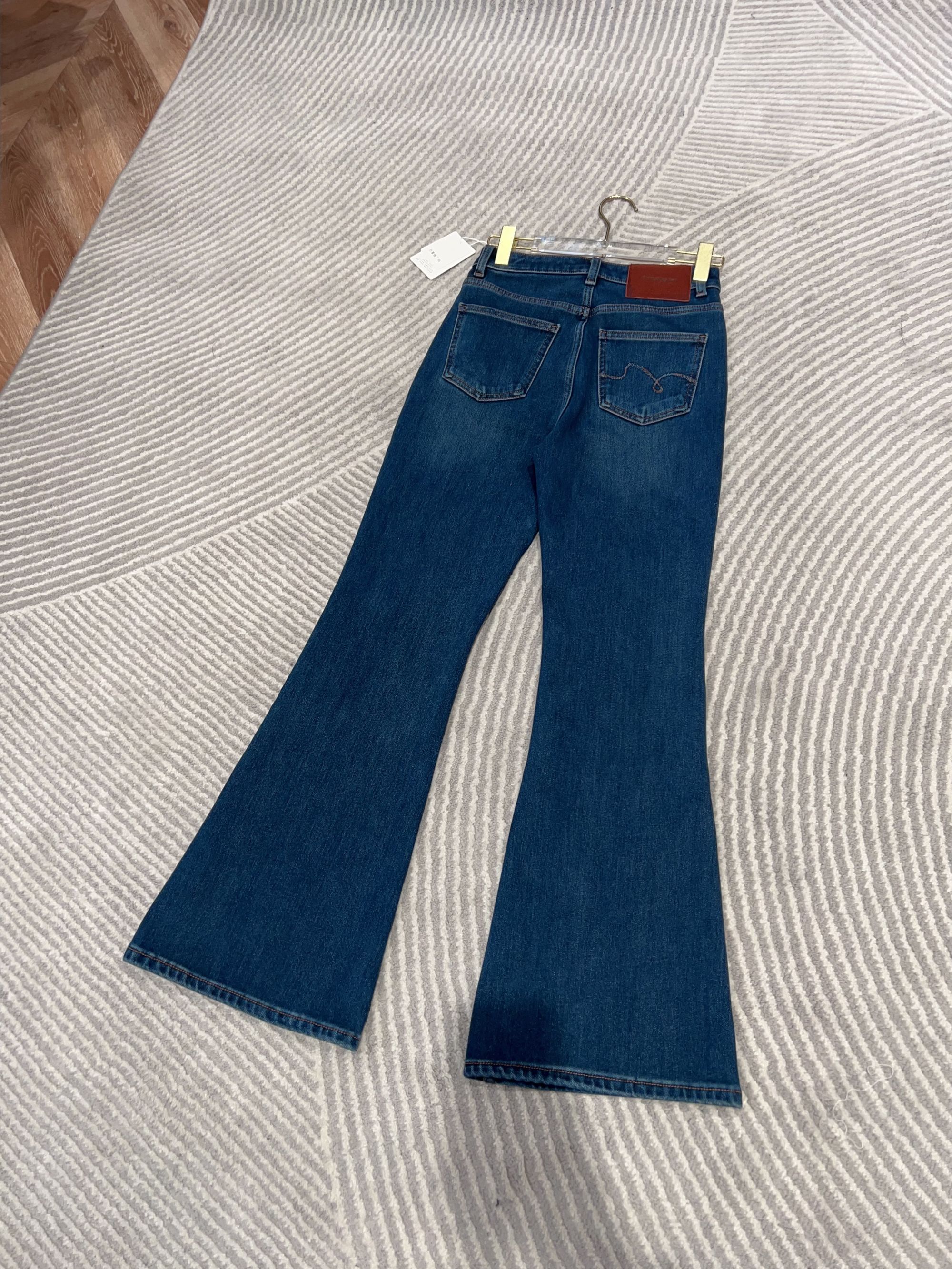 M1385加绒微喇裤！裤长104 气质百搭蓝色牛仔裤 款号TT506102