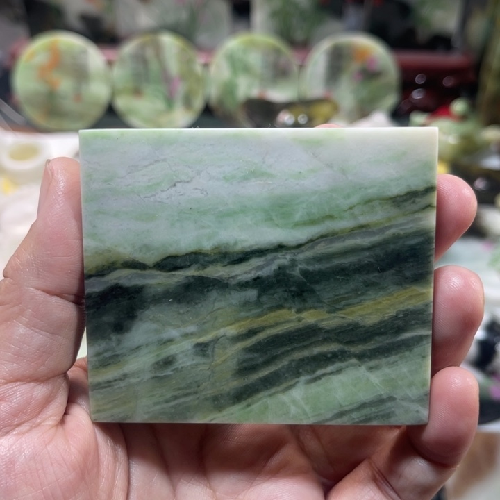 魏***哥独山玉未镶嵌颈饰