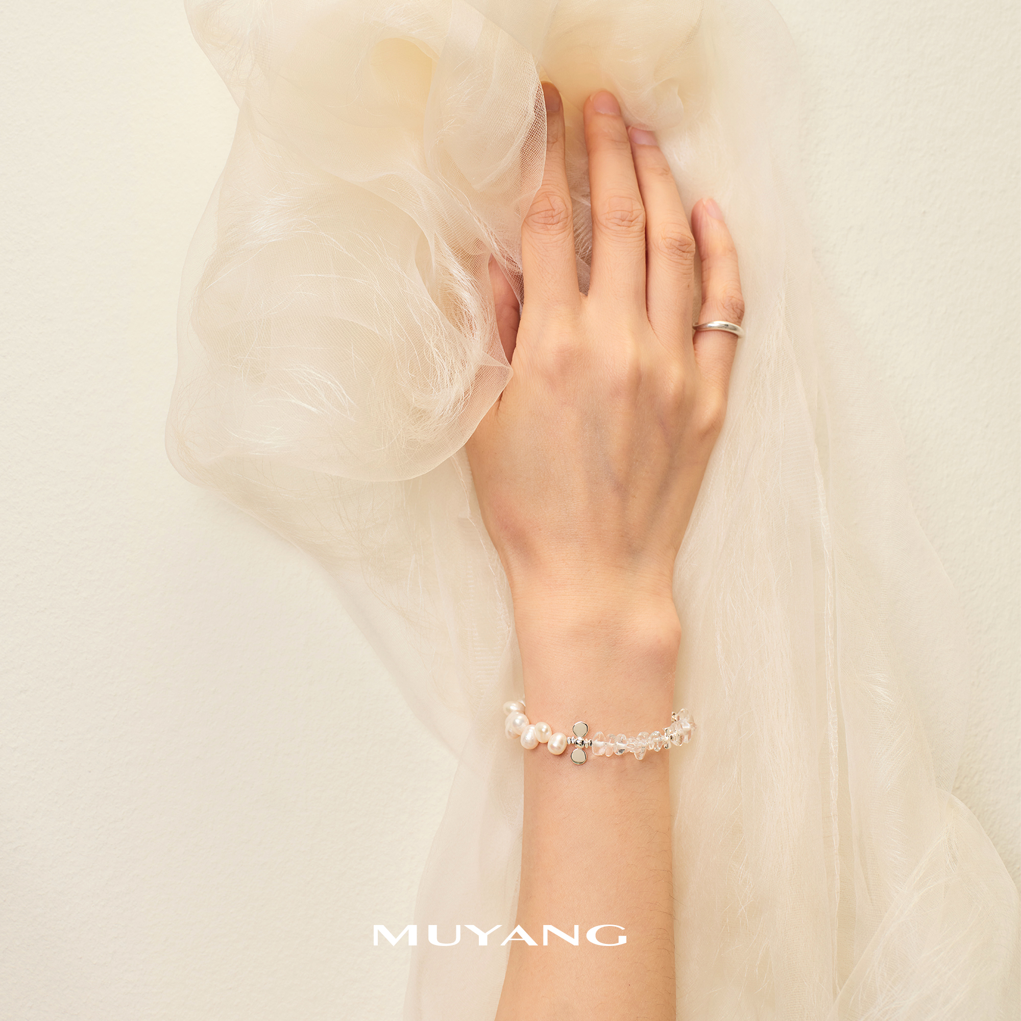 muyang/慕阳 铜合金琉璃手链 气质轻奢简约精致时尚晶珠手链