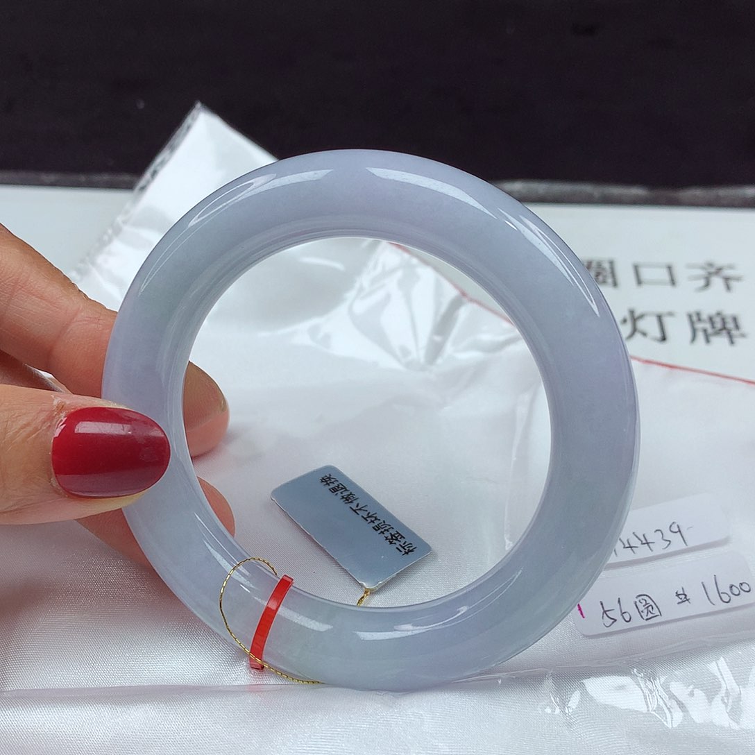 翡翠手镯未镶嵌56圈4439