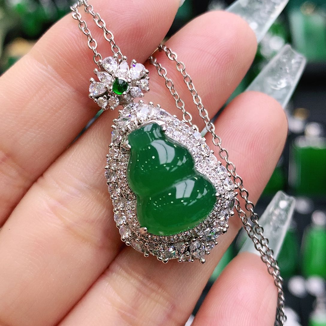 玛瑙/玉髓吊坠未镶嵌