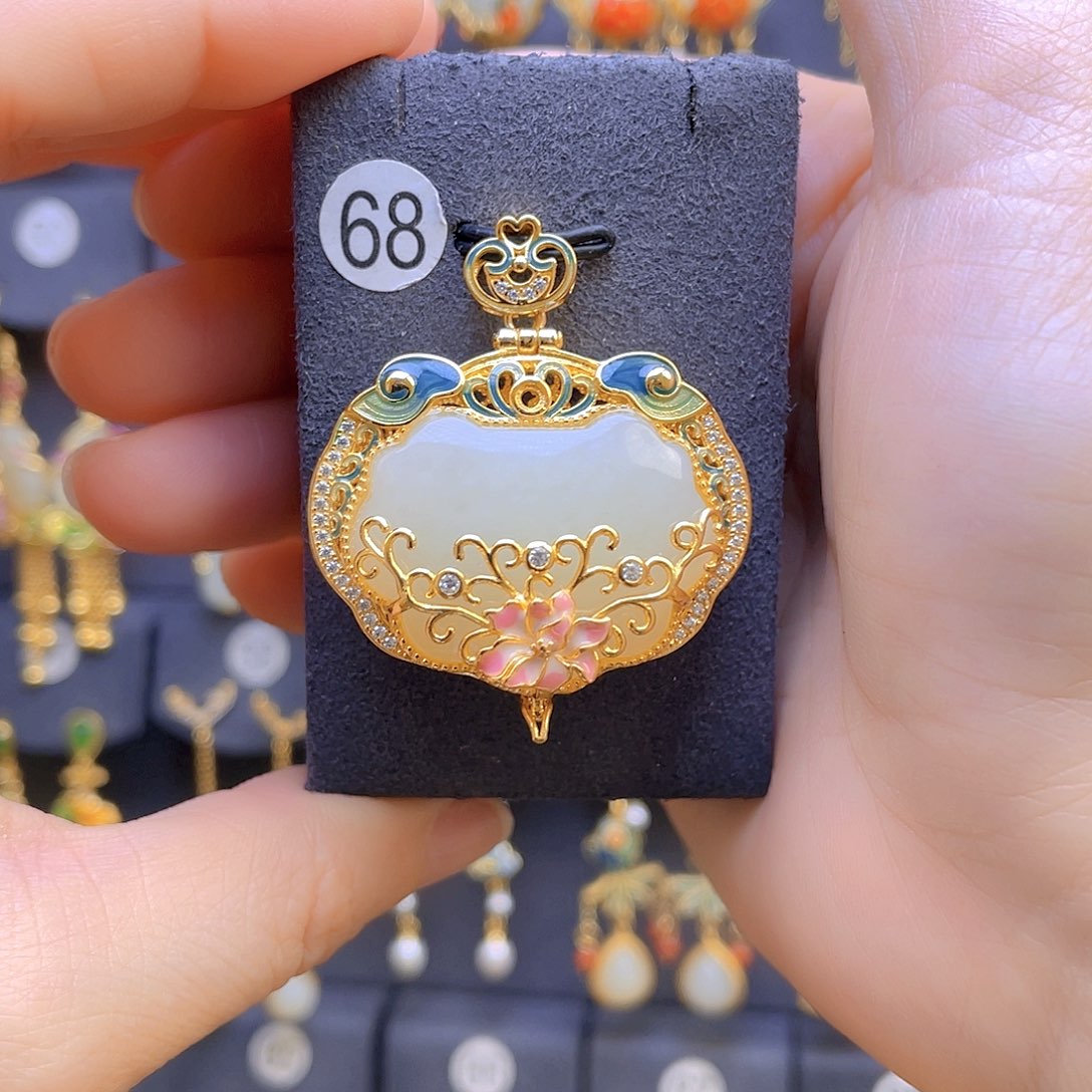 和田玉颈饰银S925镀金镶嵌