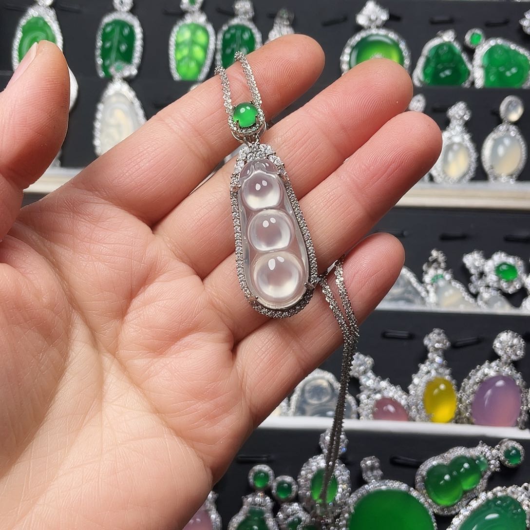 玛瑙/玉髓颈饰合金