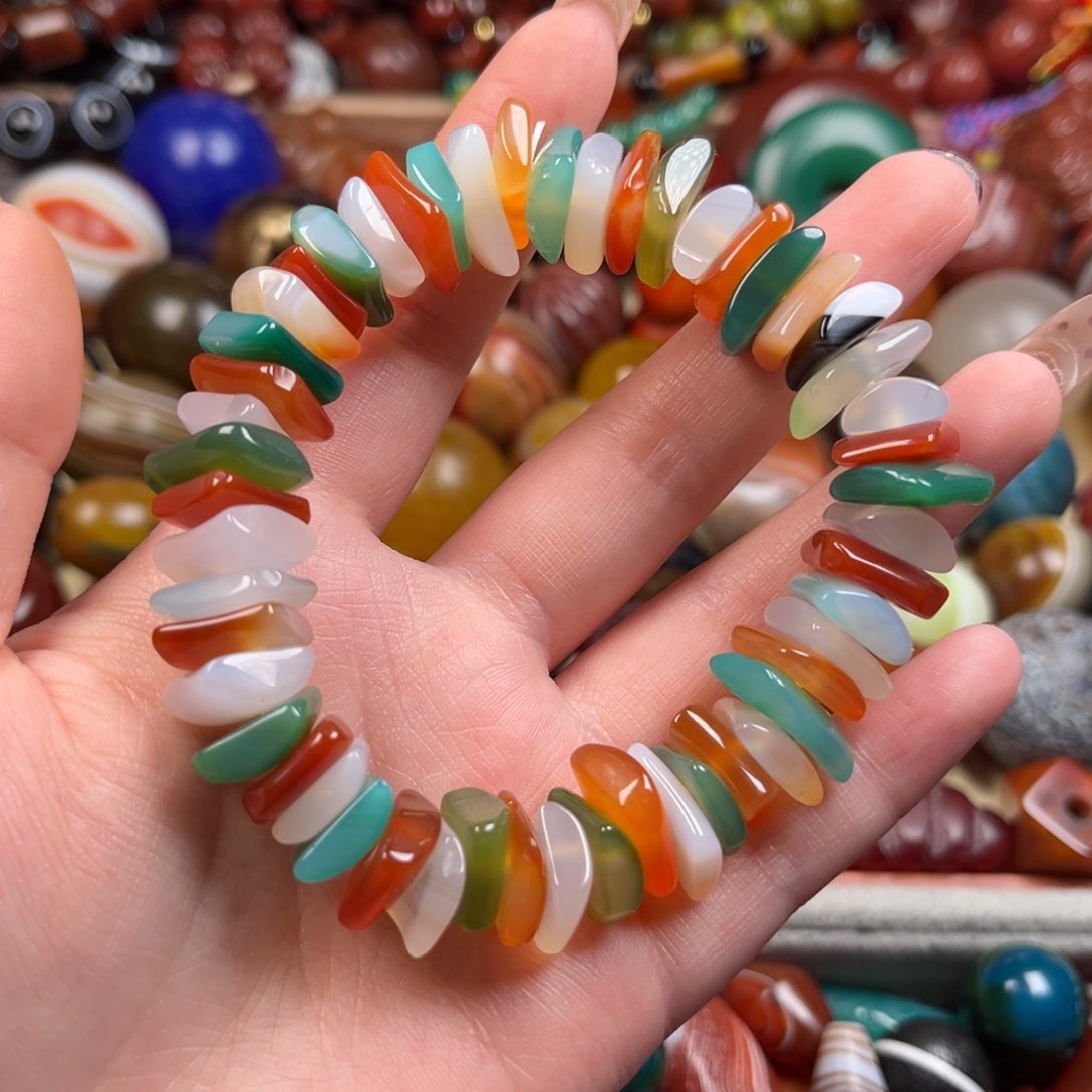 玛瑙/玉髓颈饰未镶嵌