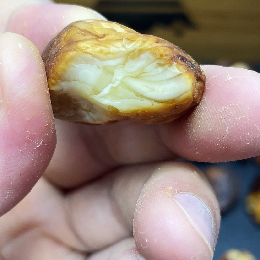 未镶嵌定制琥珀定制