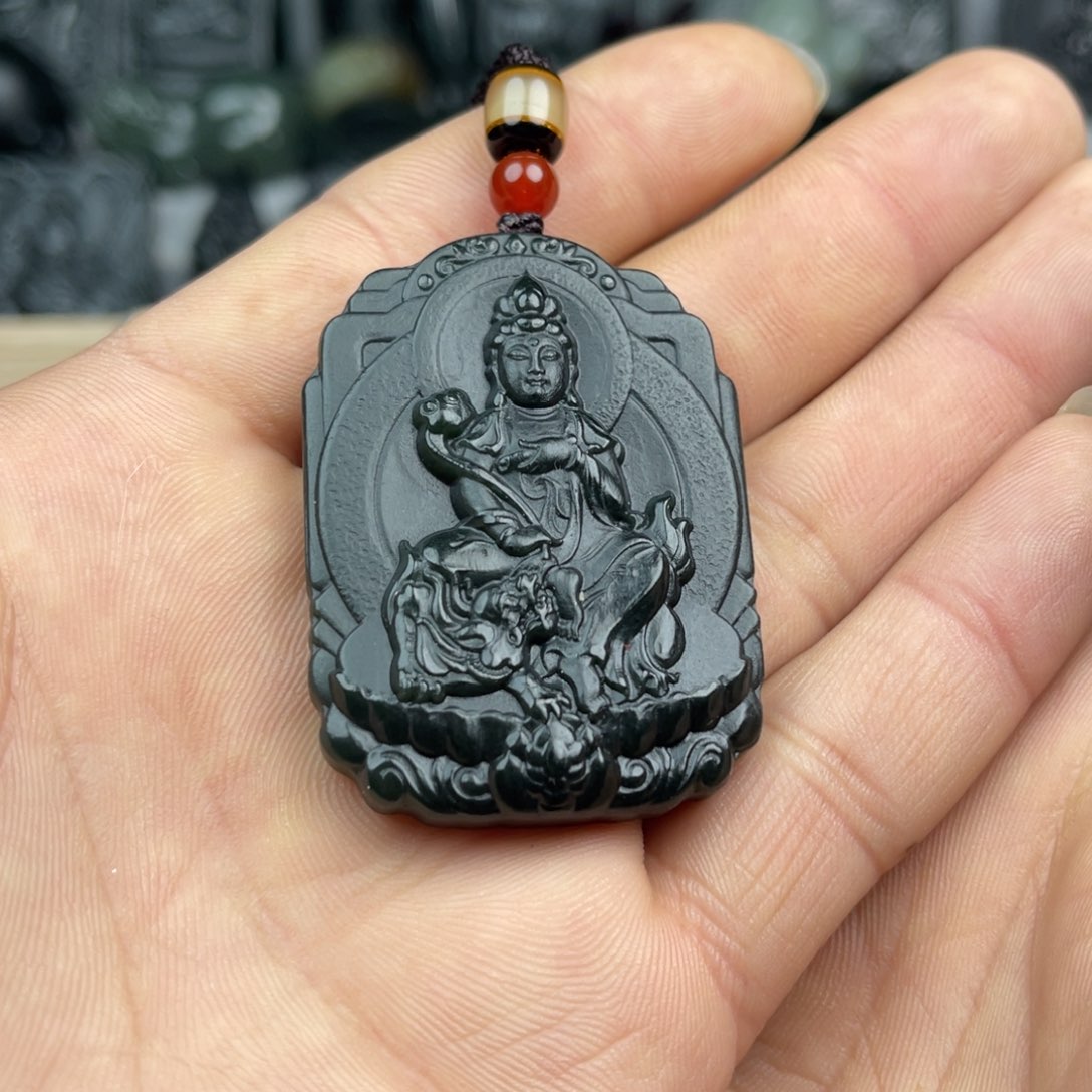 和田玉颈饰未镶嵌人**男