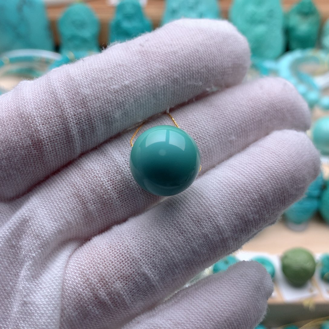 绿松石颈饰未镶嵌