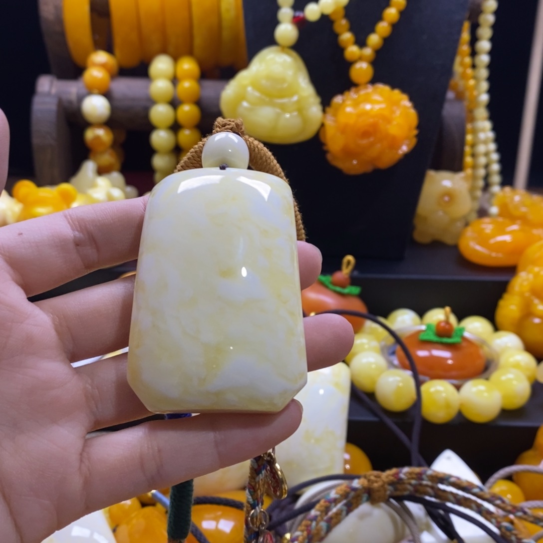 涂***对非金属全品无暇精品无事牌吊坠