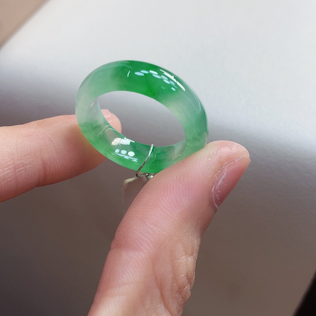翡翠戒指未镶嵌18号