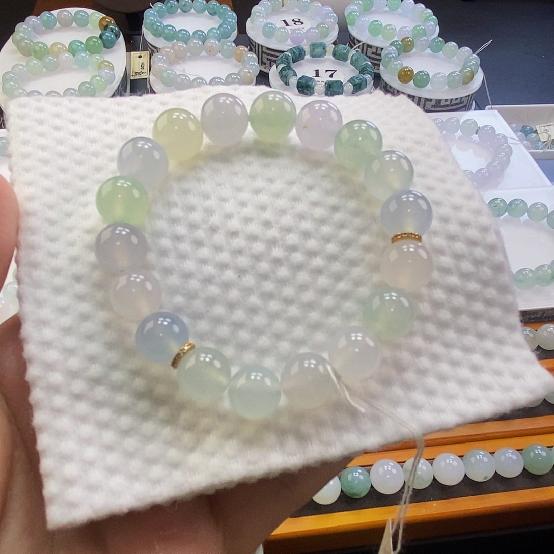 定制翡翠未镶嵌翡翠卡10-11