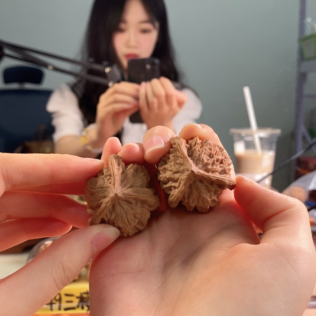 吊坠文玩核桃三棱