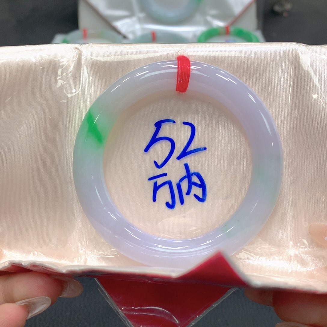 翡翠未镶嵌手镯52圆