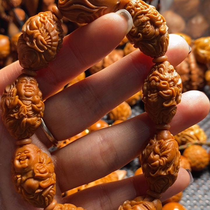 吊坠橄榄核群仙汇