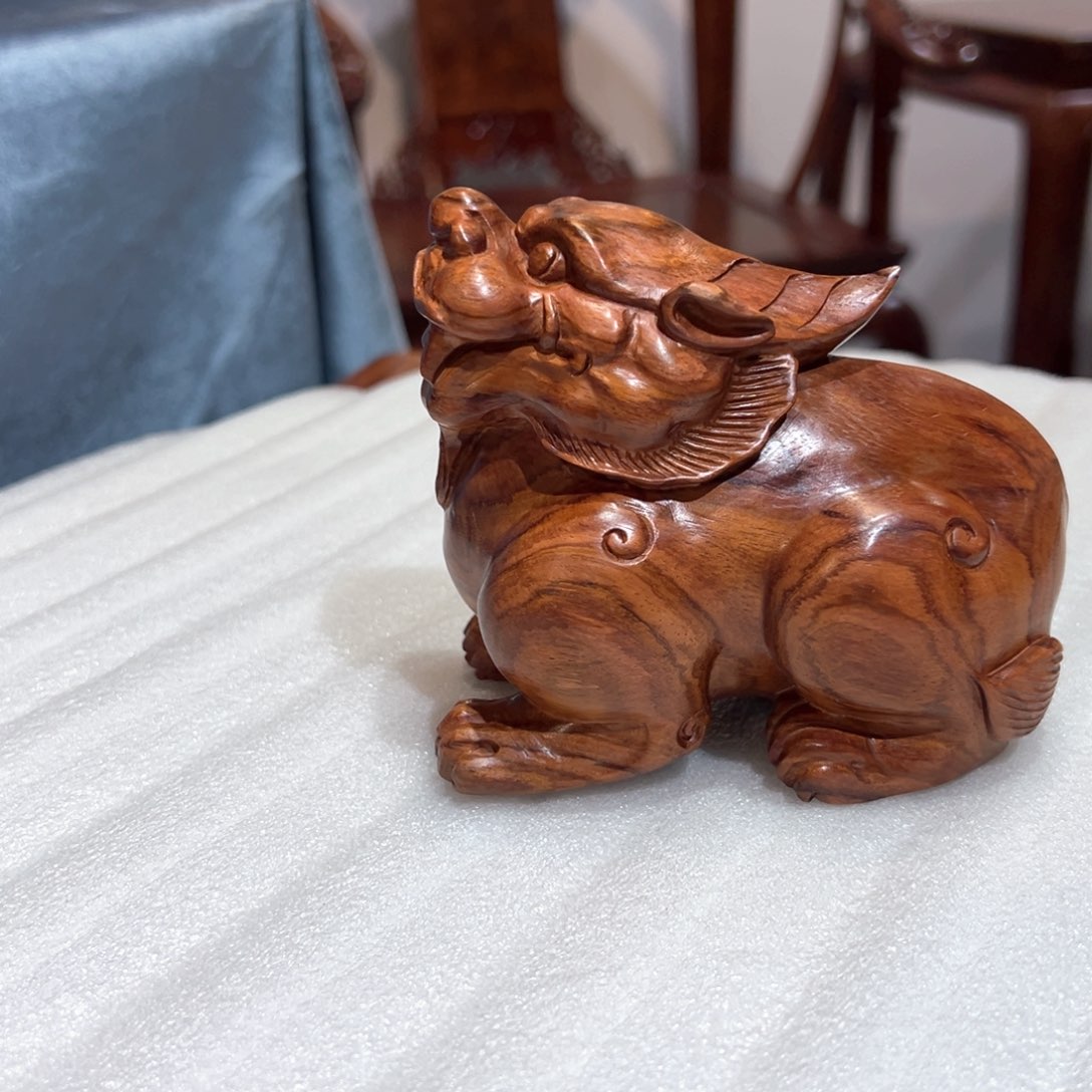 香枝木类成套家具摆件