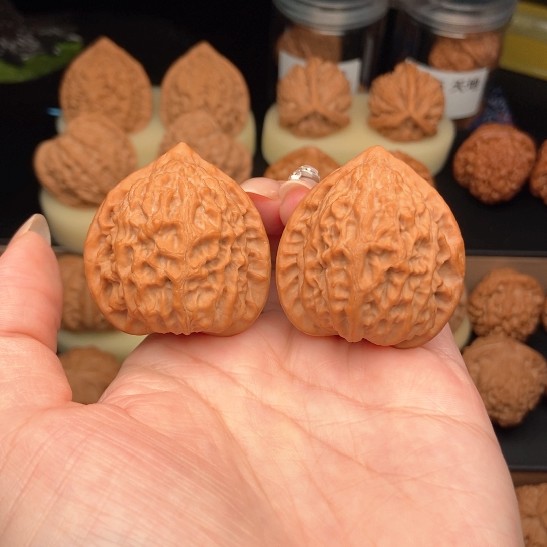 吊坠文玩核桃39金牛