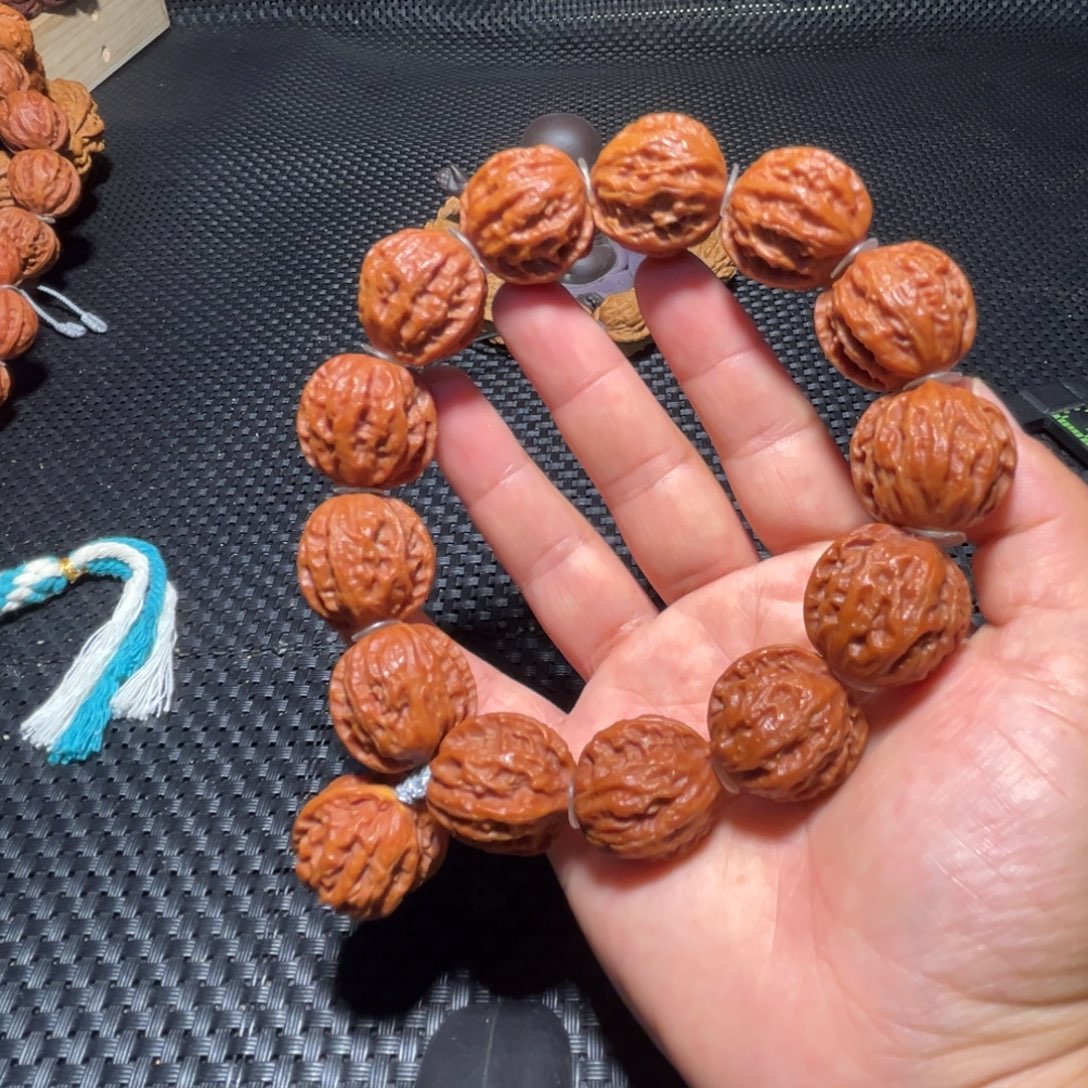 吊坠文玩核桃红皮龙脊背23