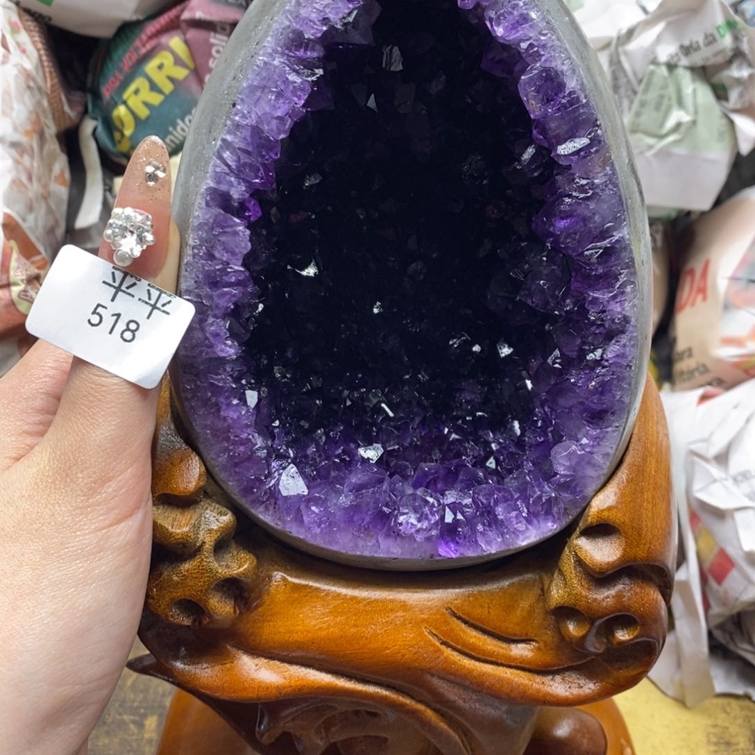 紫晶乌拉圭未镶嵌