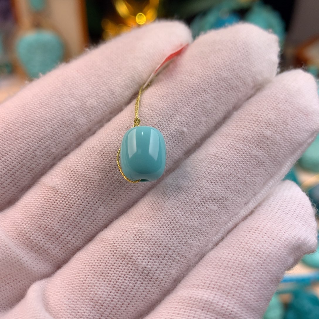 绿松石未镶嵌桶珠卡8.2