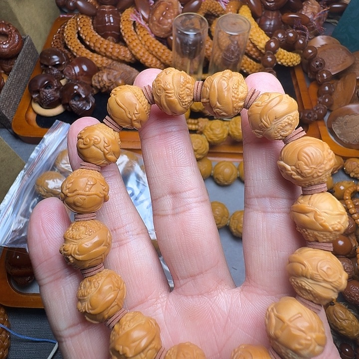 吊坠橄榄核您的孩子王