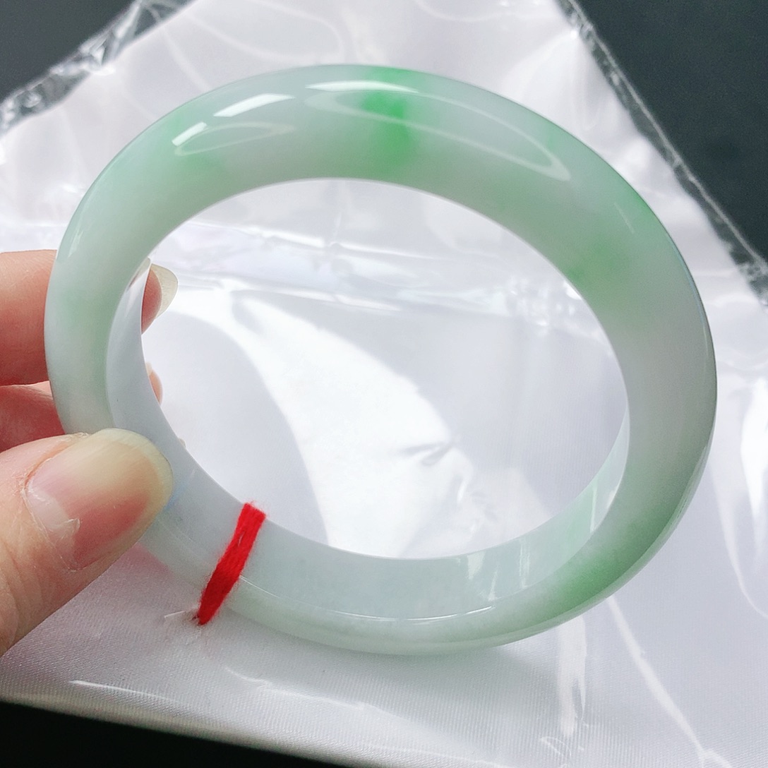 翡翠手镯未镶嵌缅甸天然A货翡翠