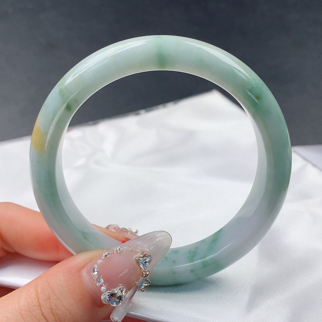 翡翠手镯未镶嵌0063正57