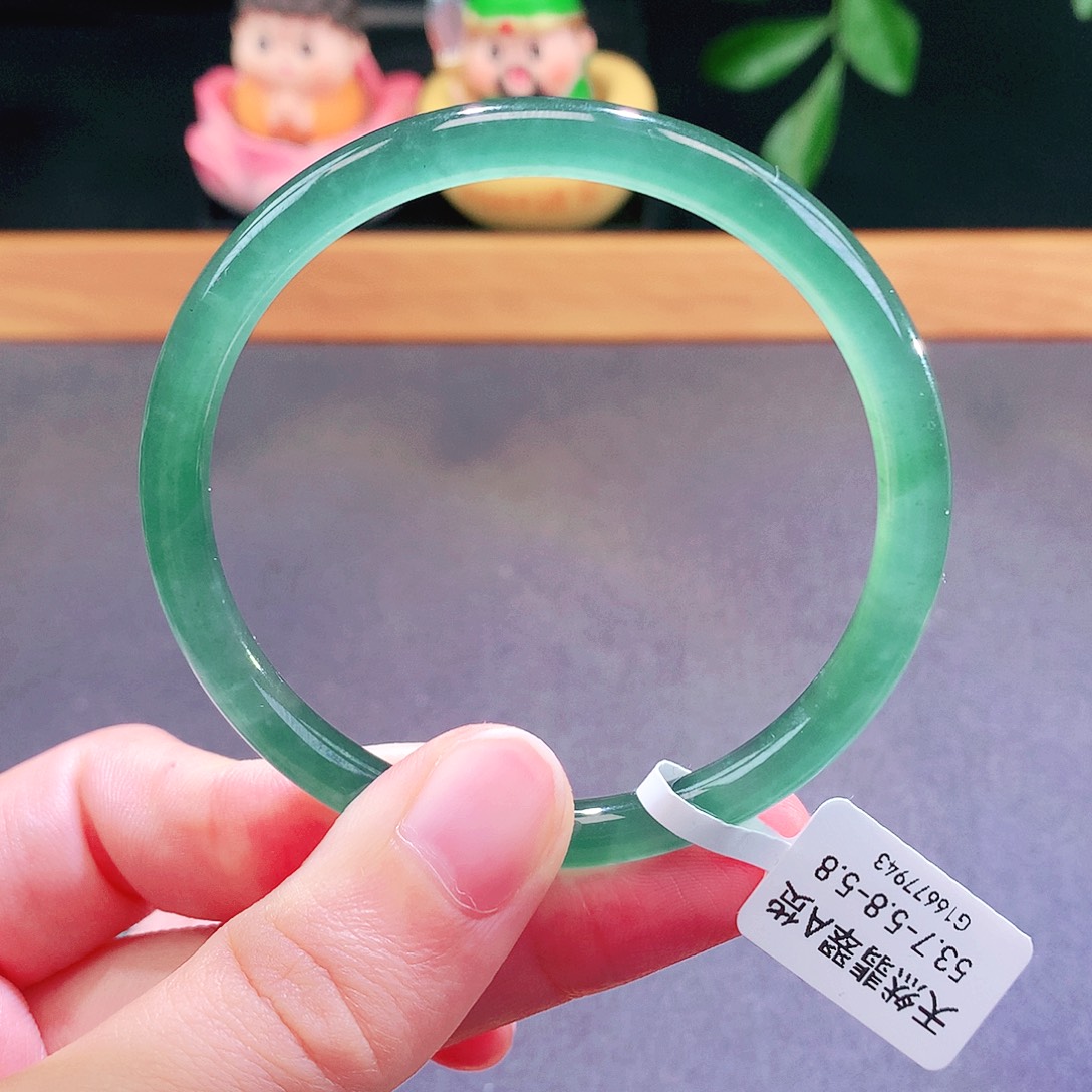 翡翠未镶嵌手镯天然翡翠