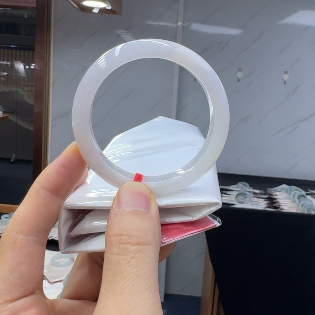 翡翠未镶嵌手镯翡翠