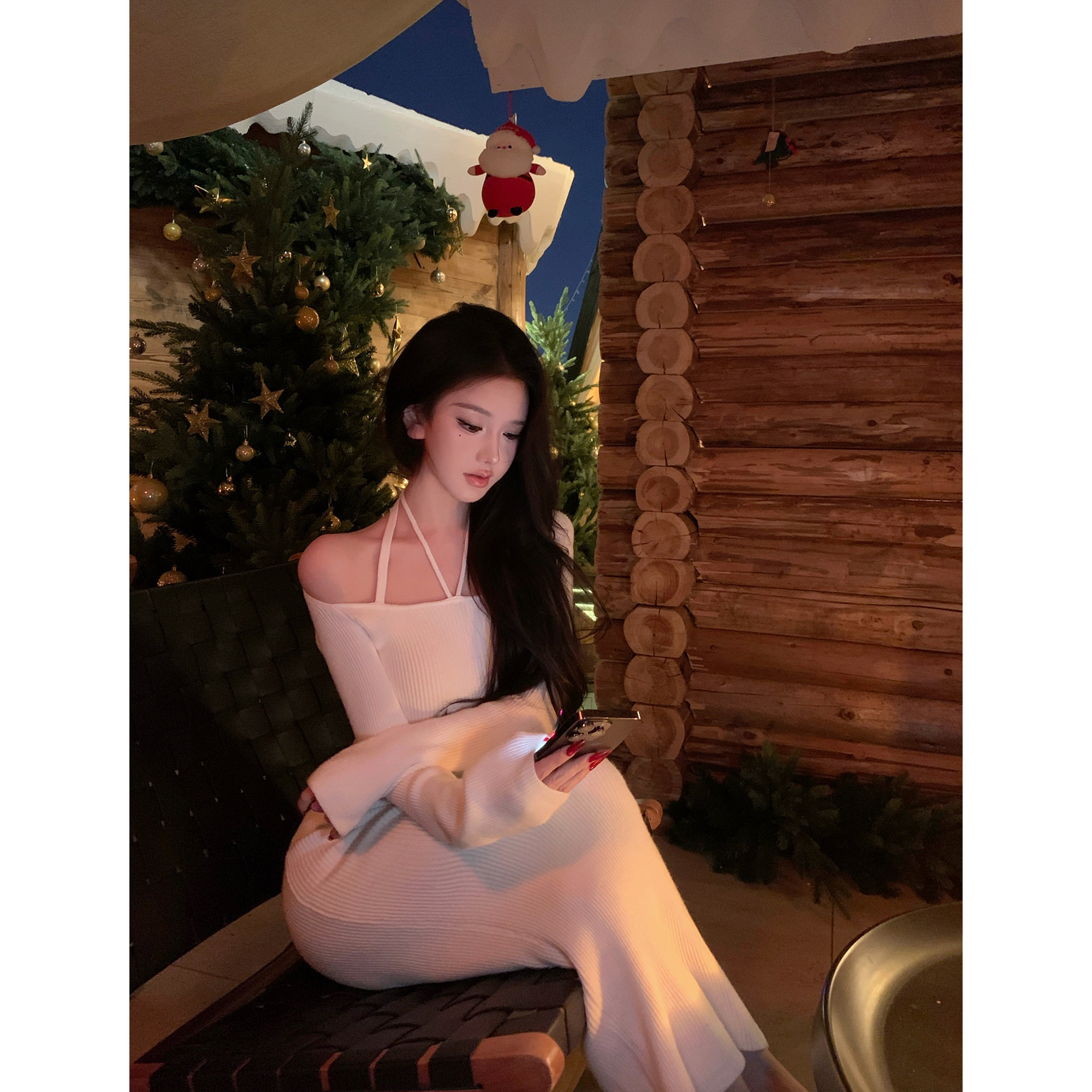 JAYKY YANG【视觉焦点】挂脖修身掐腰针织裙垂坠感显瘦百搭包臀裙