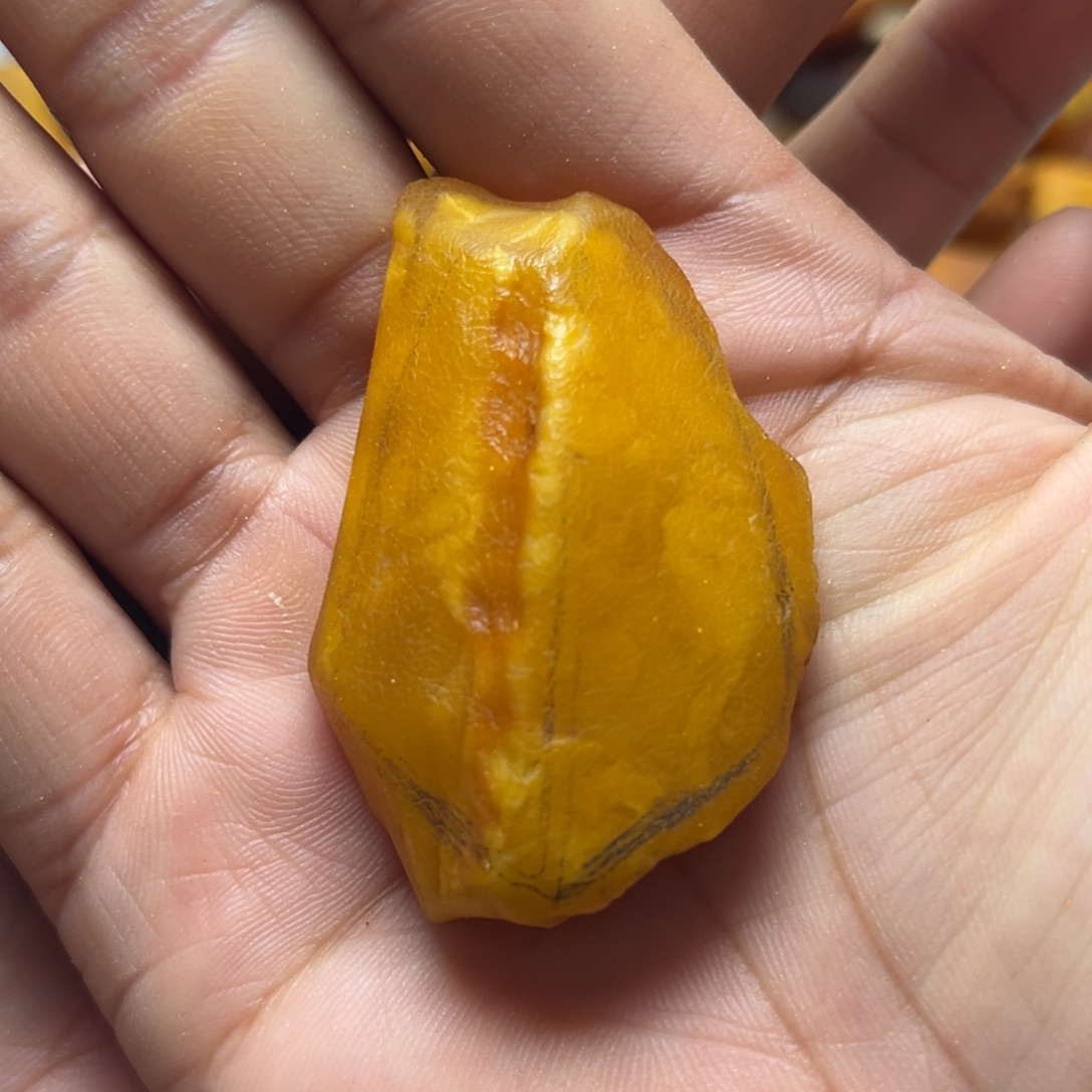 定制琥珀未镶嵌蜜蜡定制随型吊坠