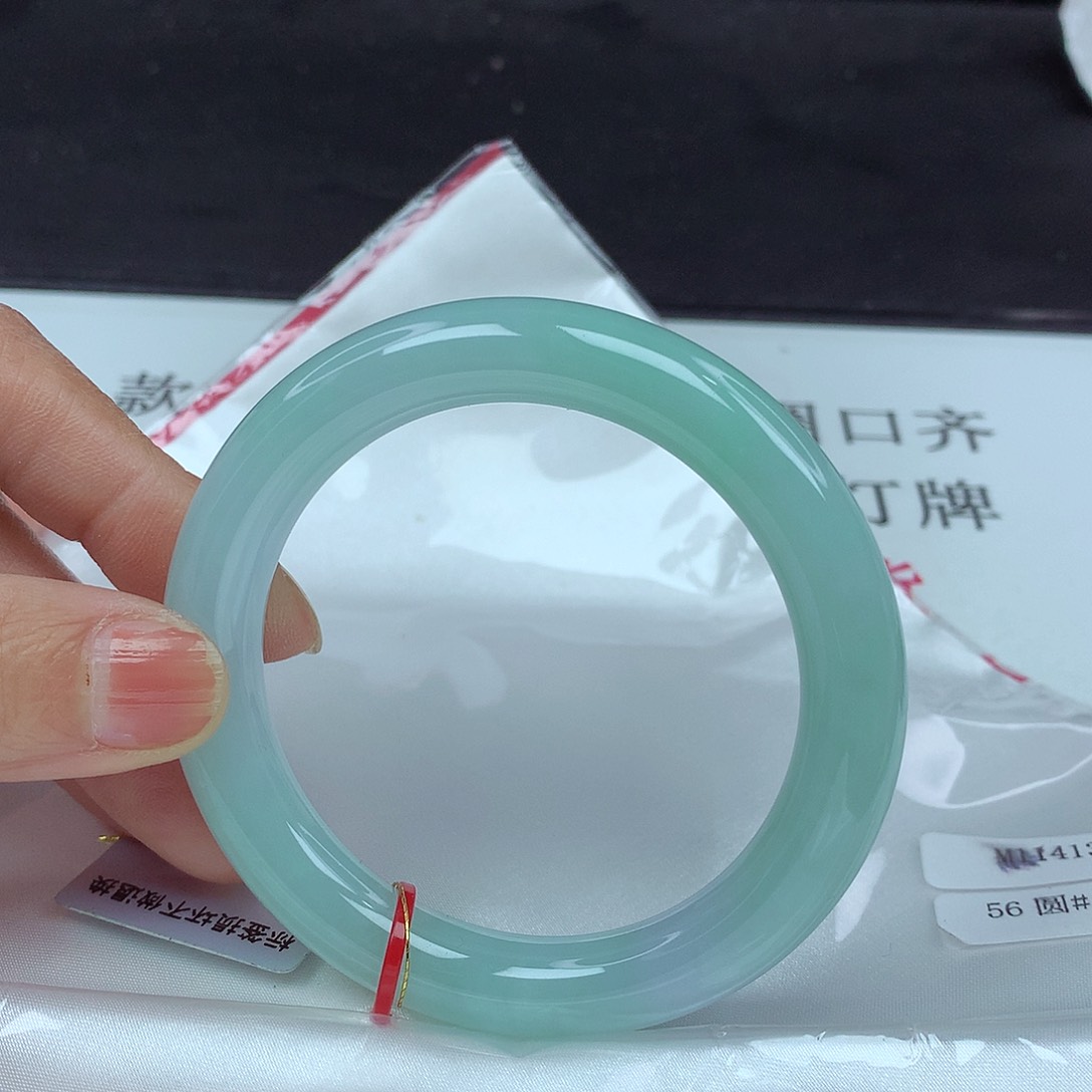 翡翠手镯未镶嵌56圈4135