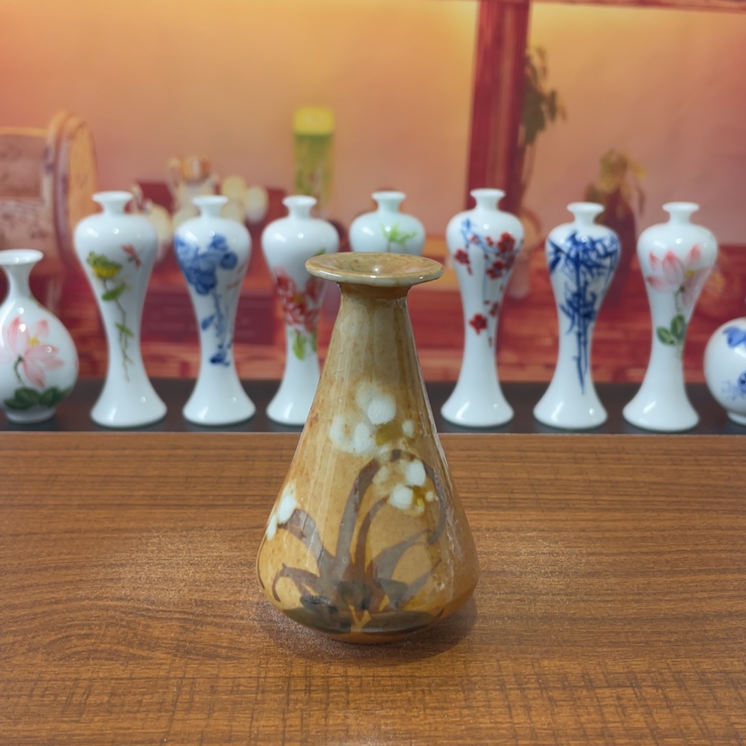陶瓷景德镇小花瓶等着你