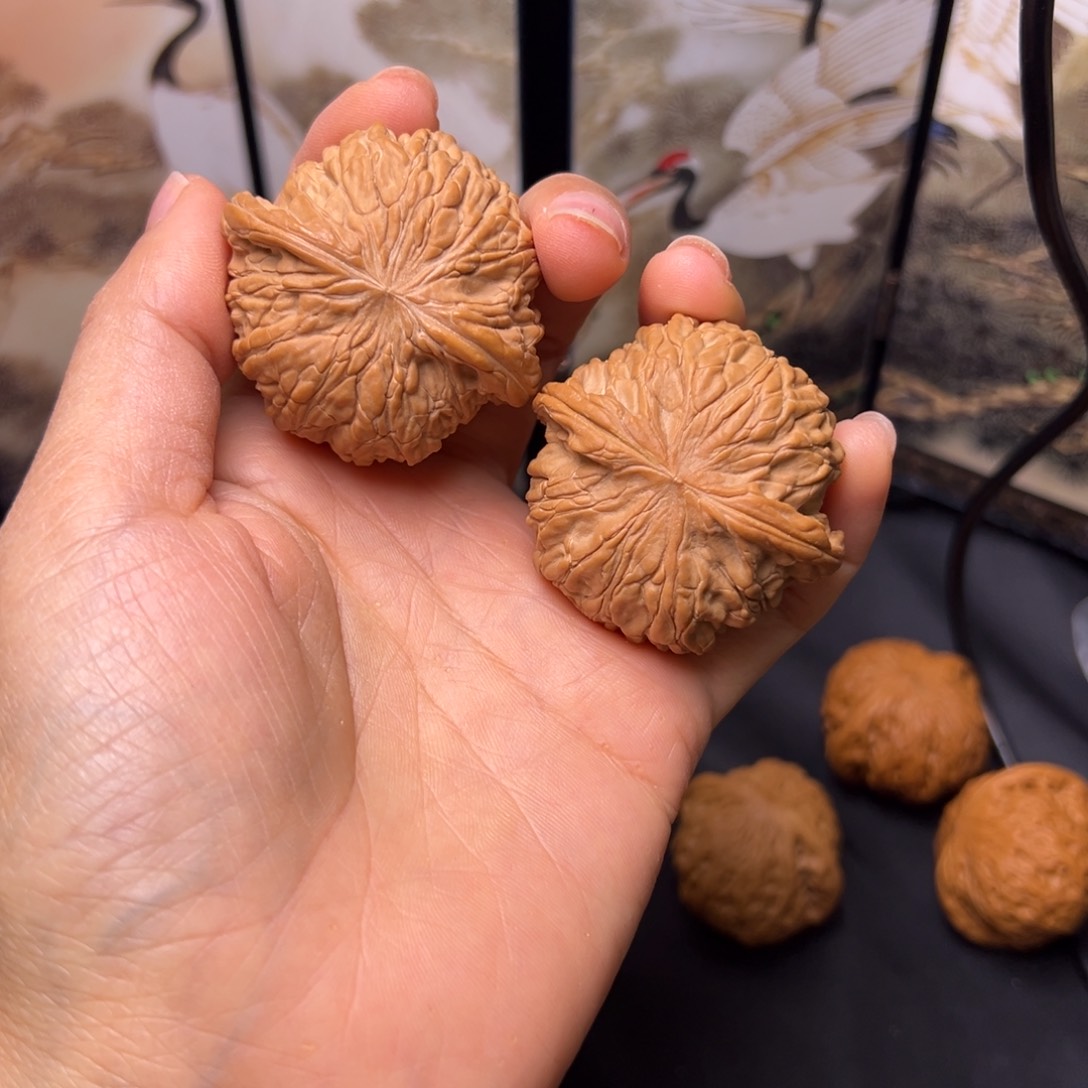 文玩核桃吊坠凉****卡44磨盘