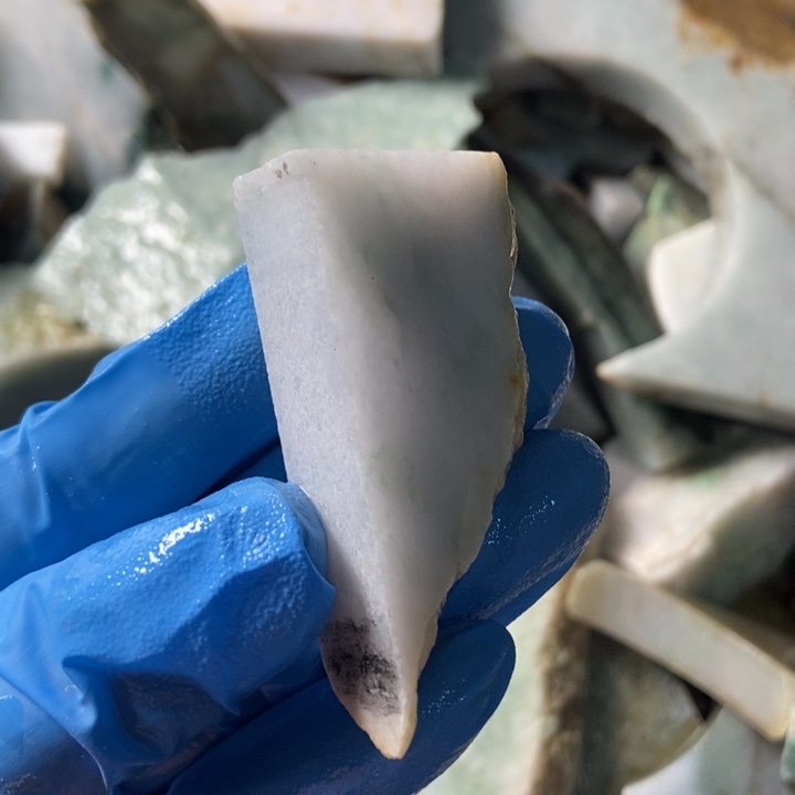 翡翠颈饰未镶嵌天然翡翠