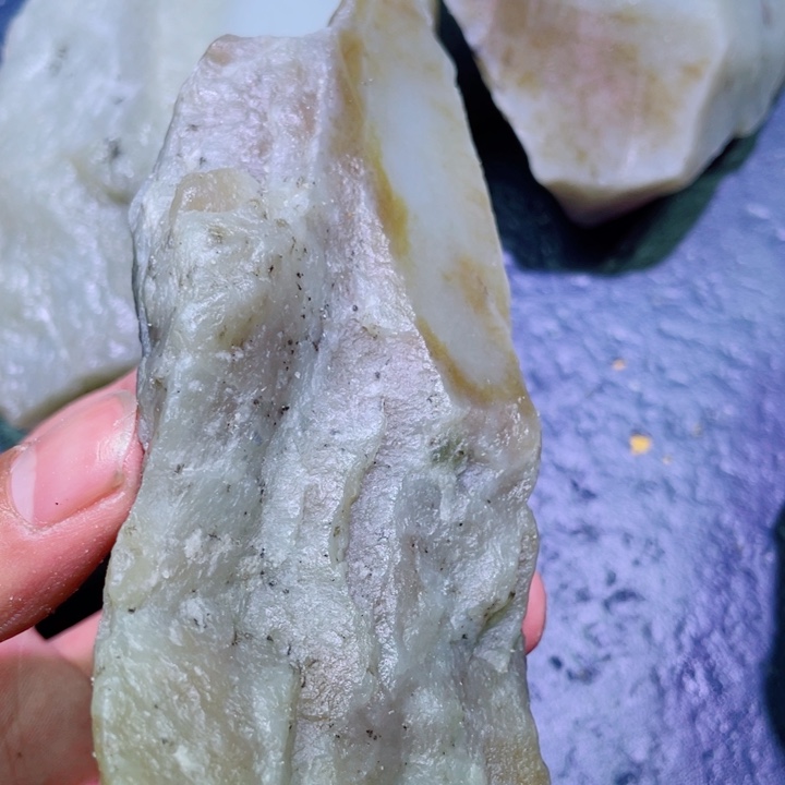 和田玉未镶嵌珠宝半成品