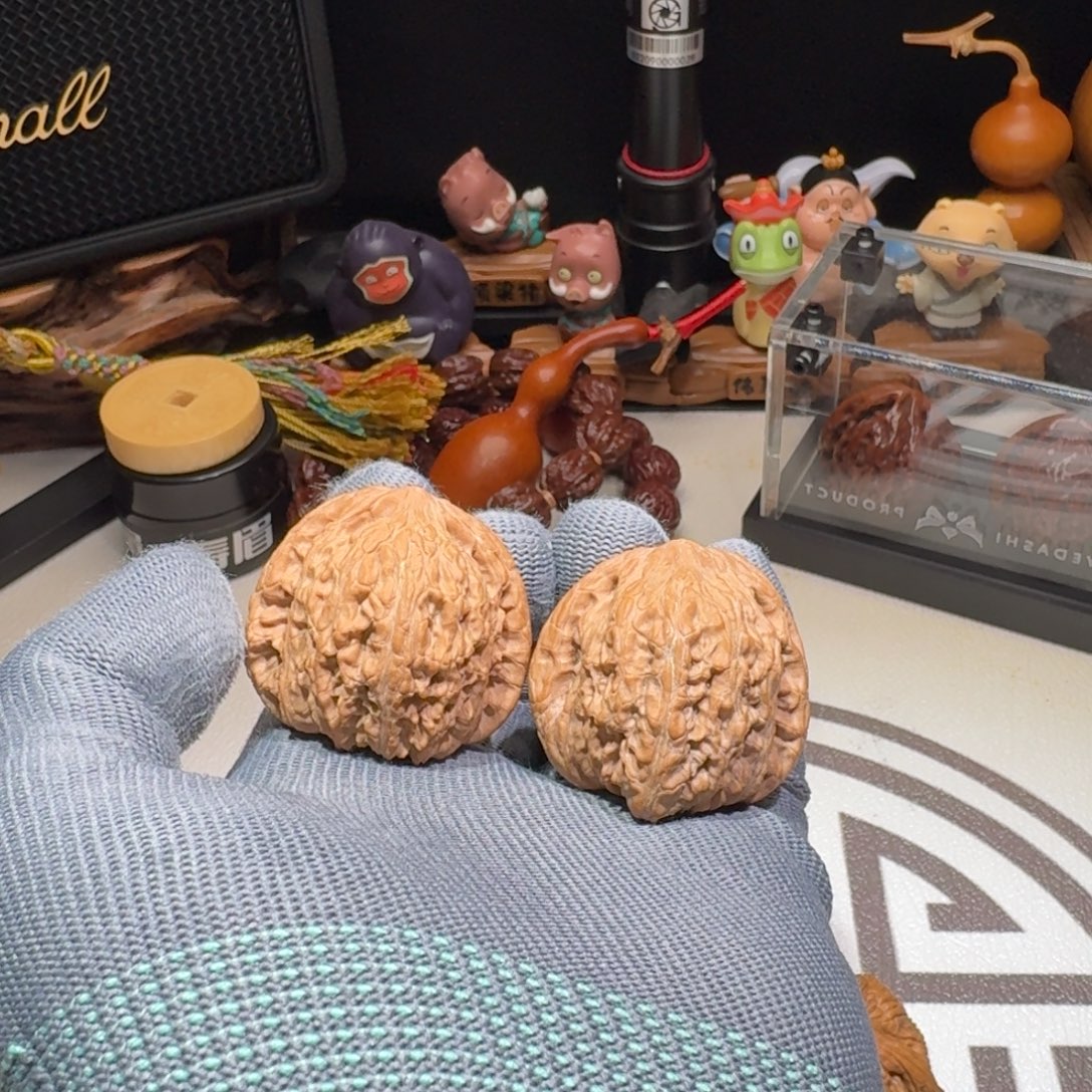 吊坠文玩核桃全品一代绣球