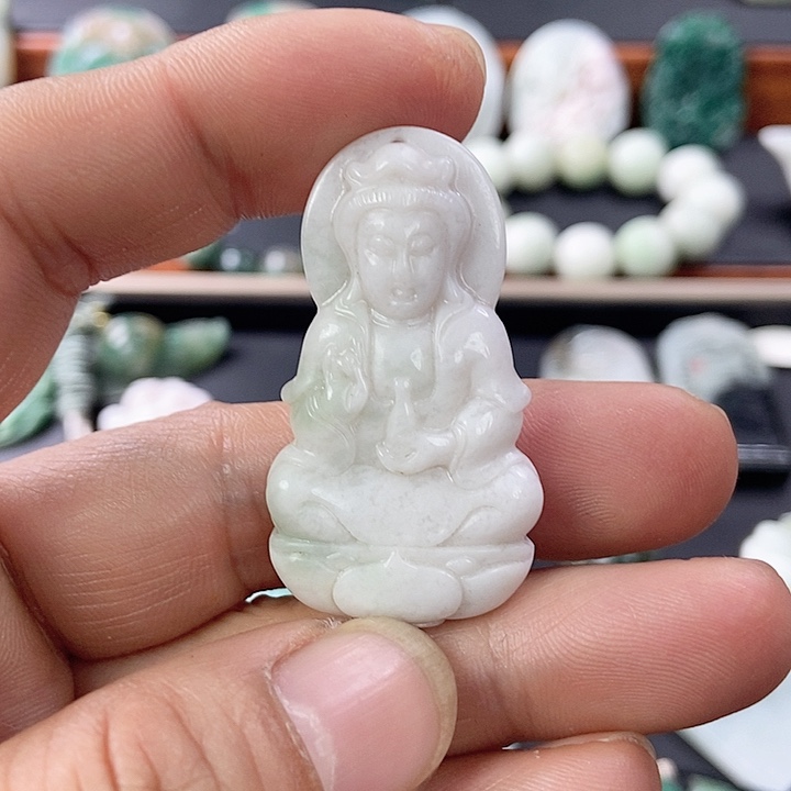 独山玉颈饰未镶嵌