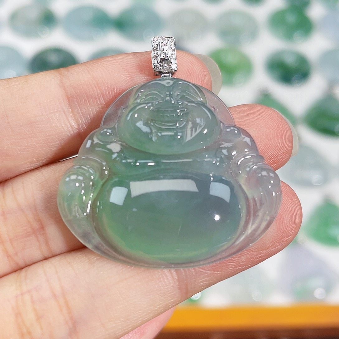 颈饰18K金镶嵌翡翠吊坠