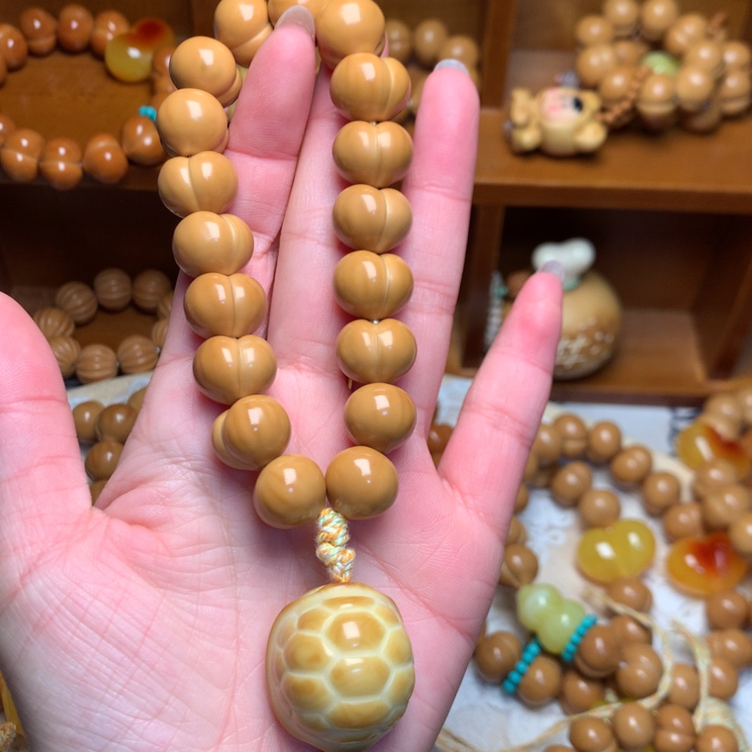 猴头核桃吊坠14高定屁桃手持富甲