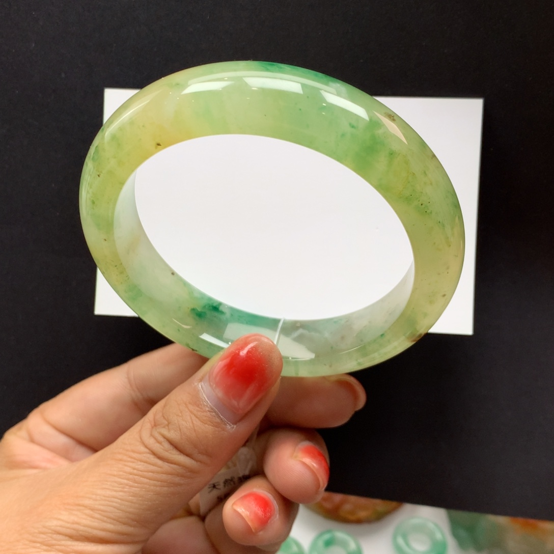 石英质玉未镶嵌手镯