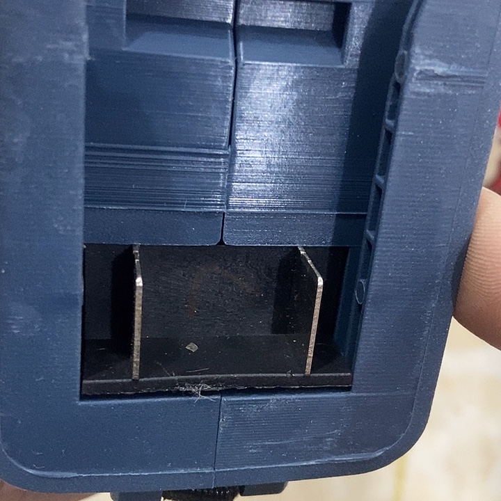 起子机一个颜色随机没电池