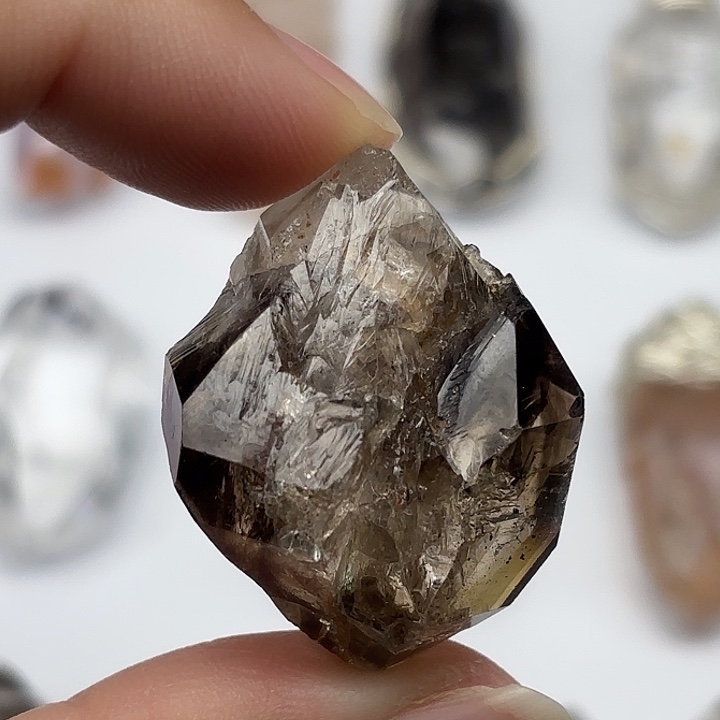 颈饰未镶嵌水晶茶闪灵钻33mm+