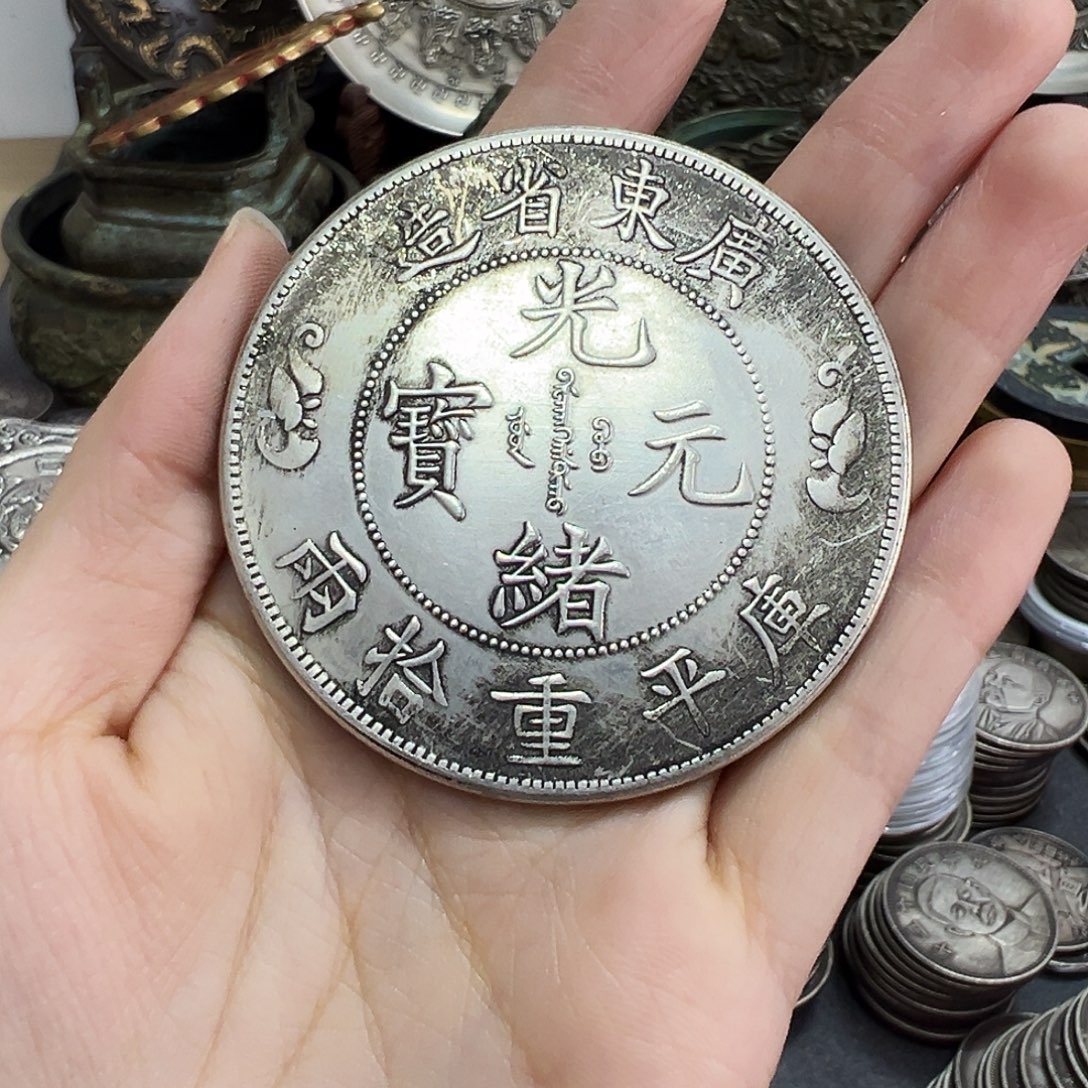 金属复古风格摆件