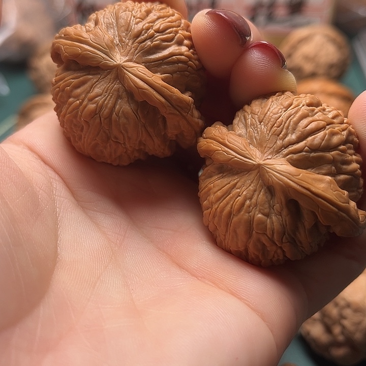 宣****行文玩核桃把件40白狮子