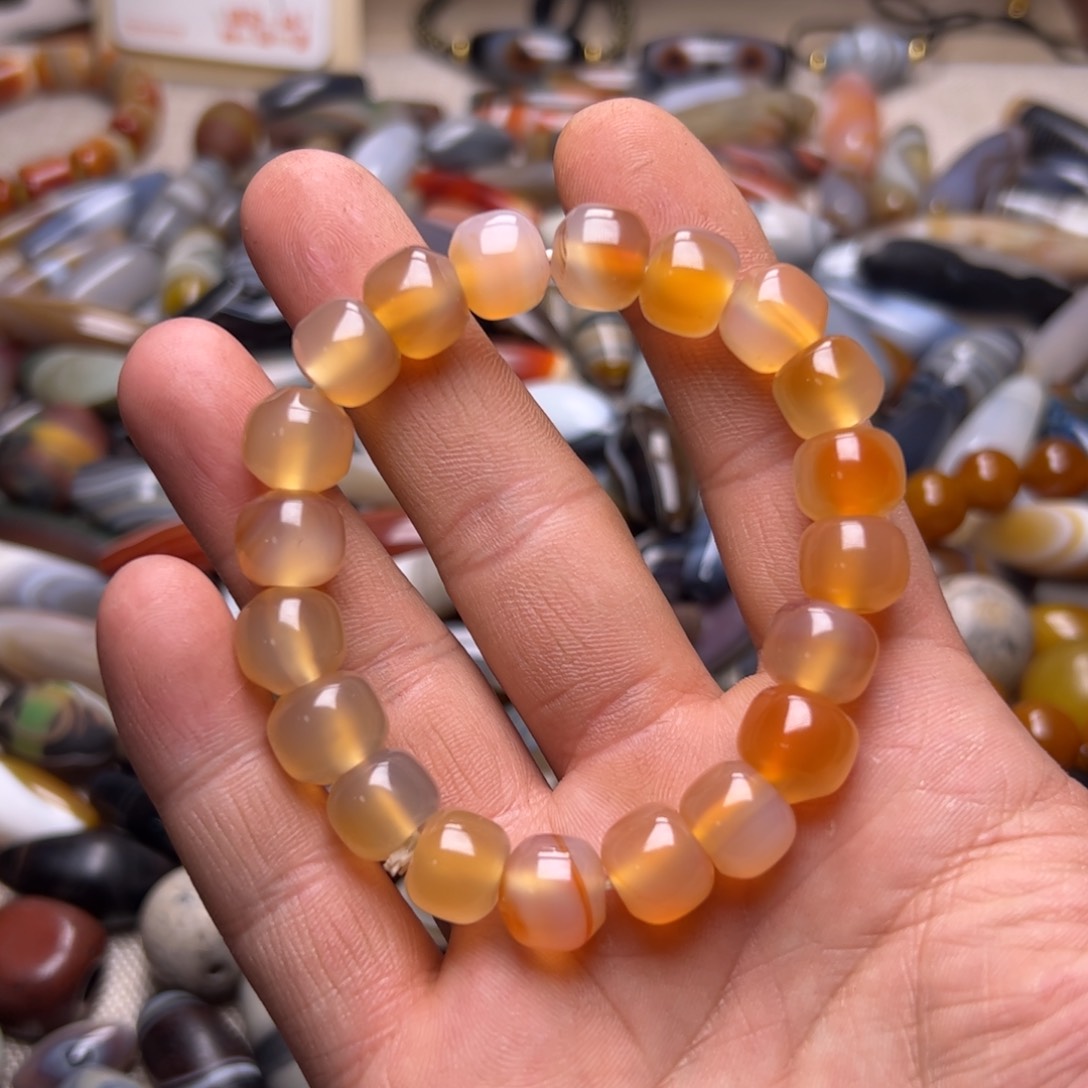 玛瑙/玉髓颈饰合金