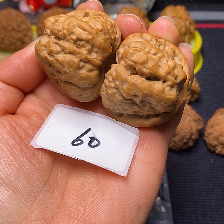 核桃手把件42蛤莫168