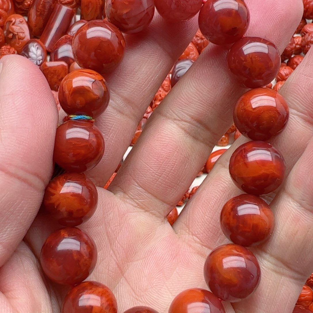 南红玛瑙配饰未镶嵌