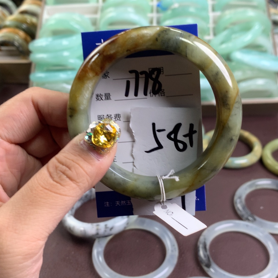 蛇纹石玉手镯未镶嵌1778